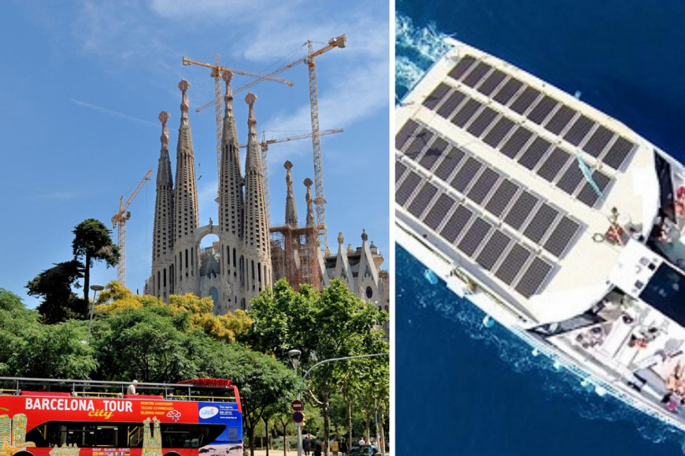 Hop-On Hop-Off Barcelona City Tour & 1-Hour Eco Catamaran Cruise