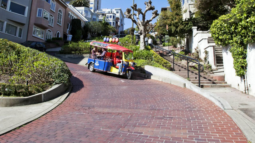 Lucky Tuk Tuk and San Francisco Jeep Tours