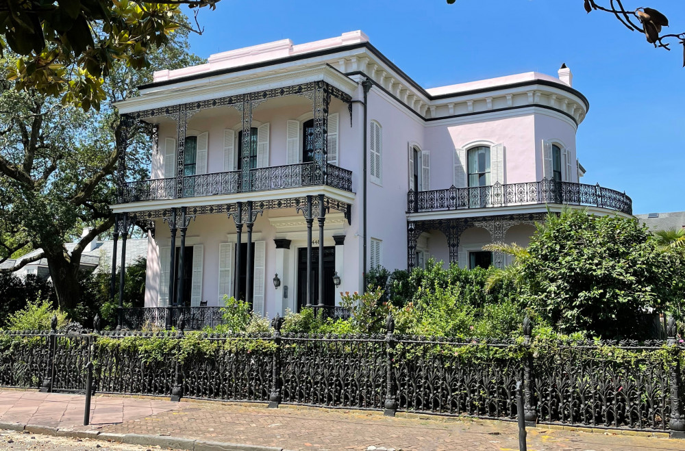 Garden District History & Architecture Tour - Semi Private - New ...