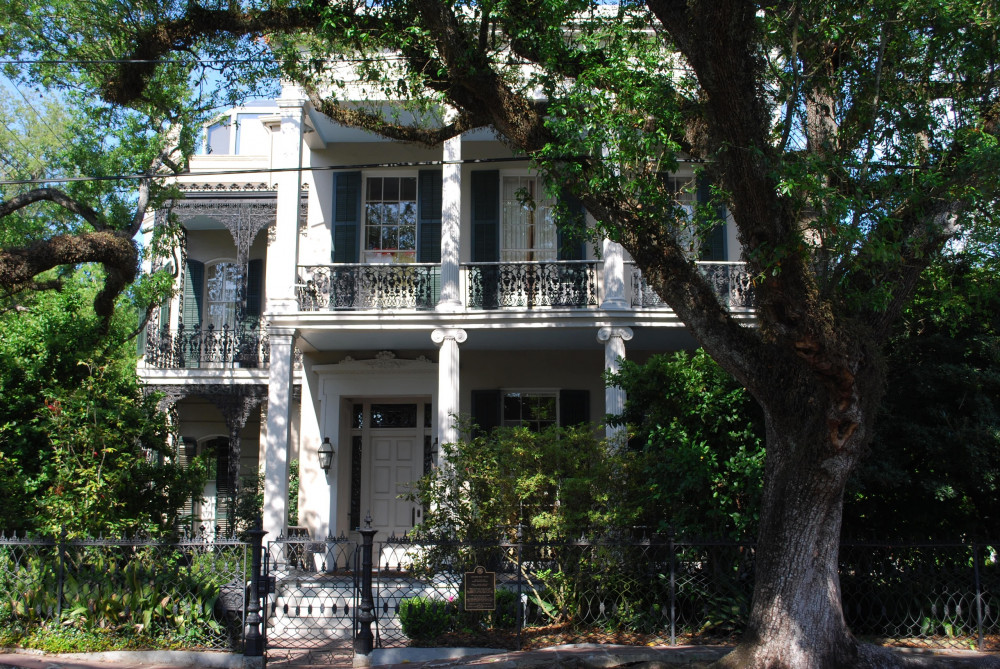 Garden District History & Architecture Tour - Semi Private - New ...