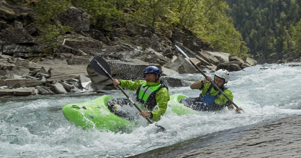 Tandem Kayaking River Trip with Professional Guide in the Back