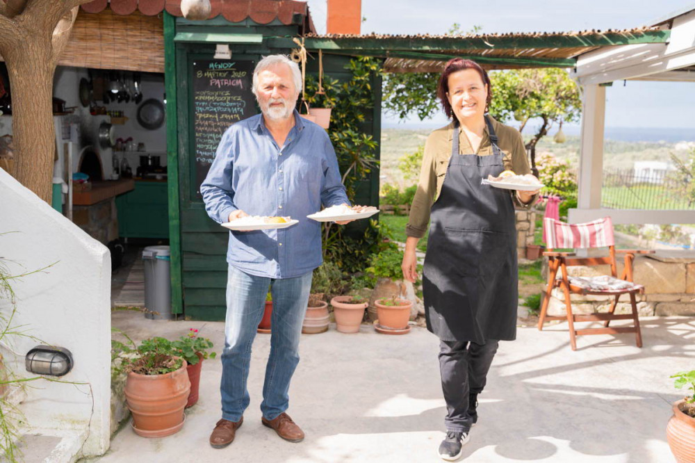Experience Cretan Cuisine: A Delightful Cooking Evening