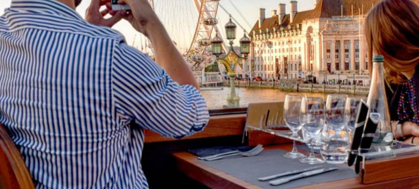 Catch A Gourmet Lunch On A London Bus