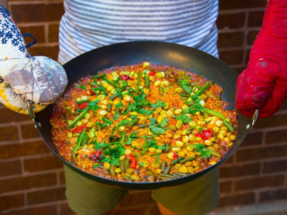 Paella And Fideua Cooking Class And Lunch