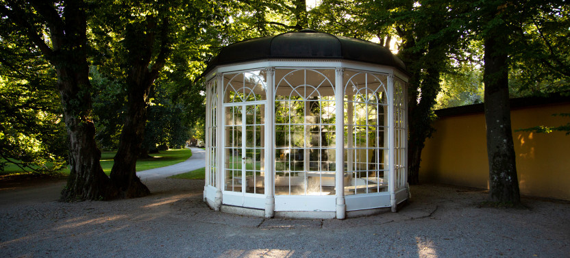 2h Sound of Music City Sights - Private Tour