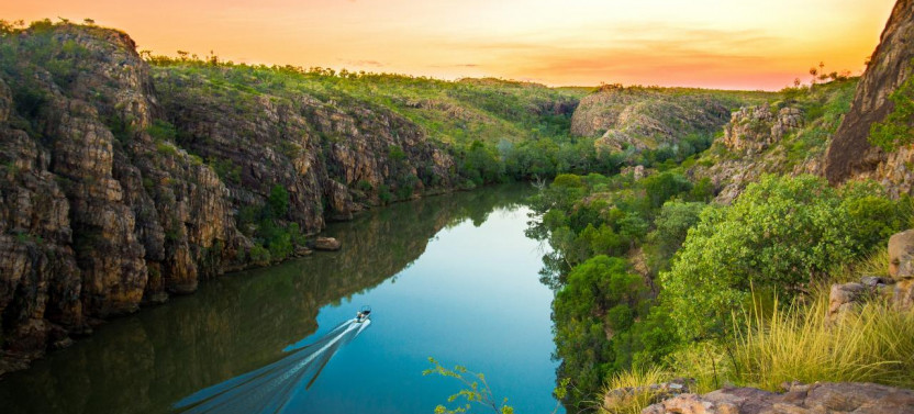 Katherine Gorge Cruise & Edith Falls
