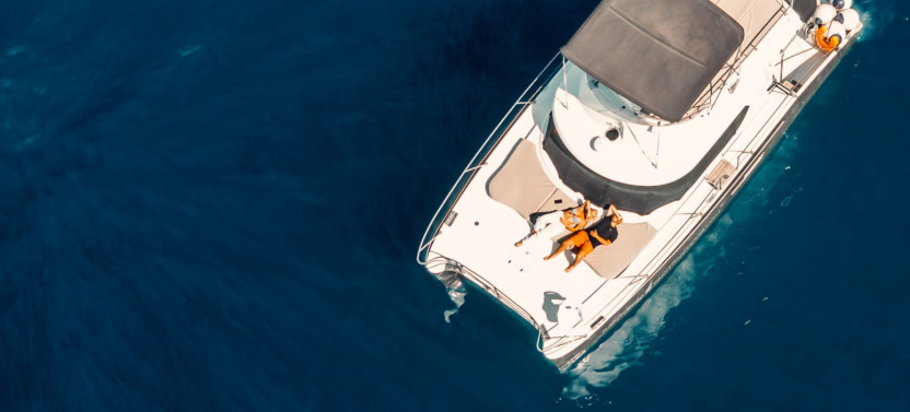 Highland 35 Power Catamaran Private 4h Sunset Cruise
