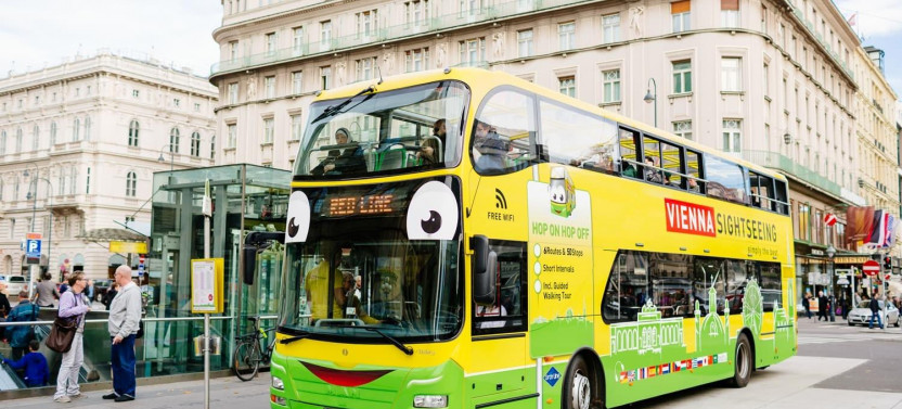 24h Vienna Hop On Hop Off Sightseeing Bus Tour Ticket with Audioguide