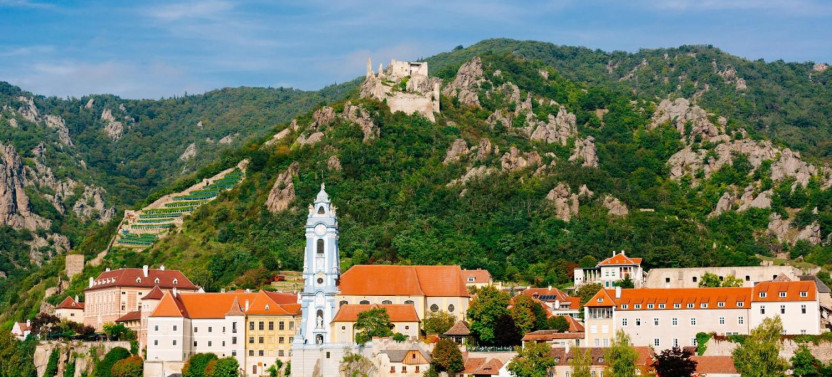 Day Trip to Danube Valley: Castles, Monasteries, Benedictine Abbey, & More