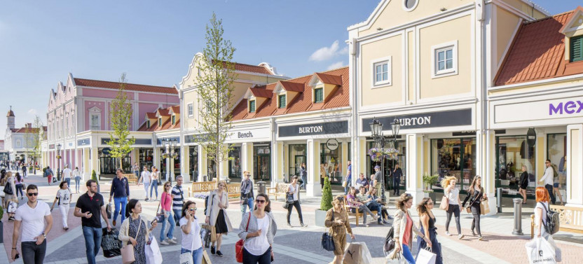 Designer Outlet Parndorf Visit on a Shuttle Bus from Vienna