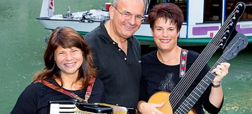 Evening Boat Cruise on the Danube River With Viennese Music
