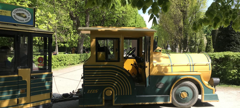 Train Transfer to Tirolerhof & Zoo