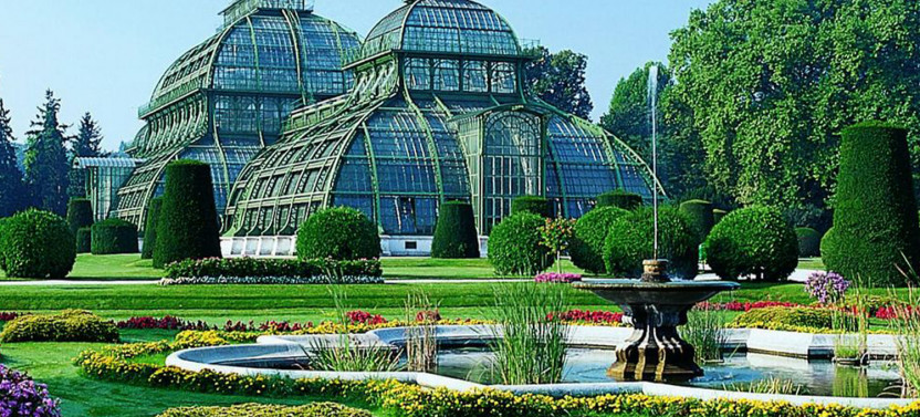 Guided Tour of Schönbrunn Palace & Gardens with Fast Entry Admission
