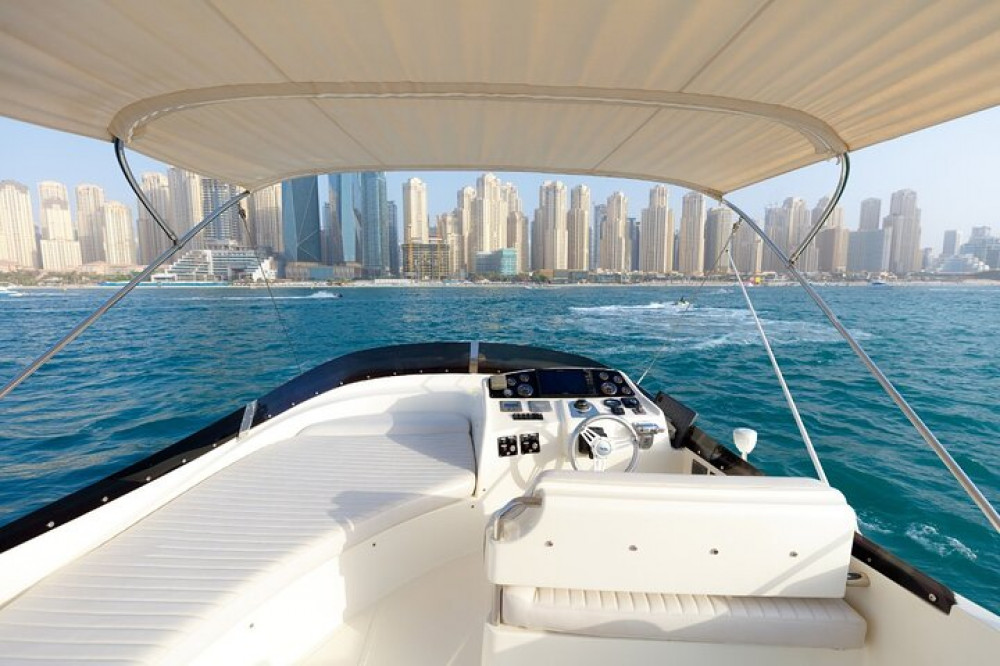 dubai private yacht charter