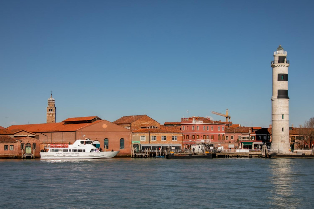 Burano, Murano With Glass Factory Visit from Train Station