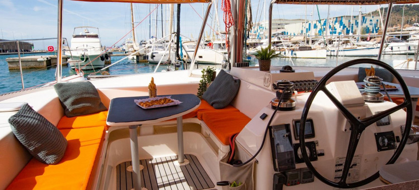 Small Group Catamaran Trip In Barcelona