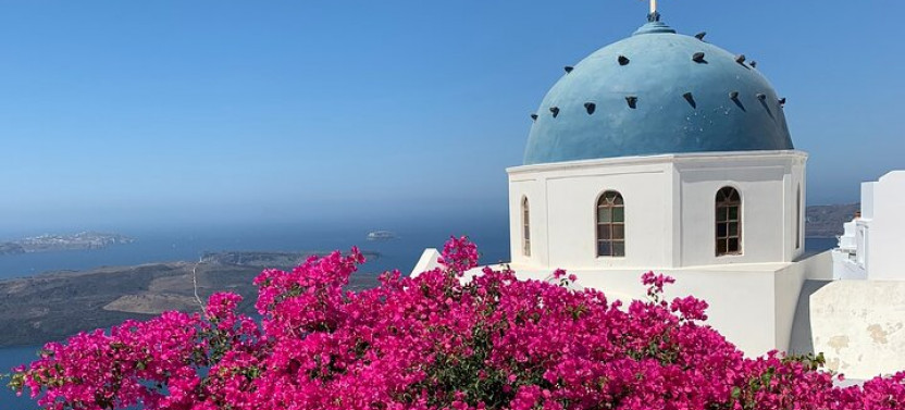 4 Hours - Explore Santorini By Private Vehicle