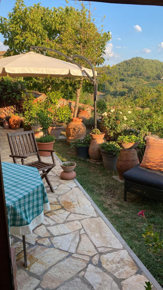 Experience Tuscan Home Cooking in a Breathtaking Countryside Setting