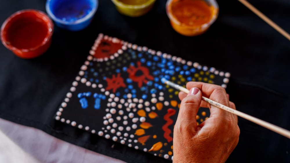 Uluru Aboriginal Art & Cultural Experience Yulara Project Expedition