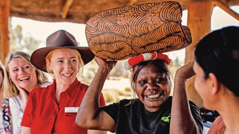 Uluru Aboriginal Art & Cultural Experience Yulara Project Expedition