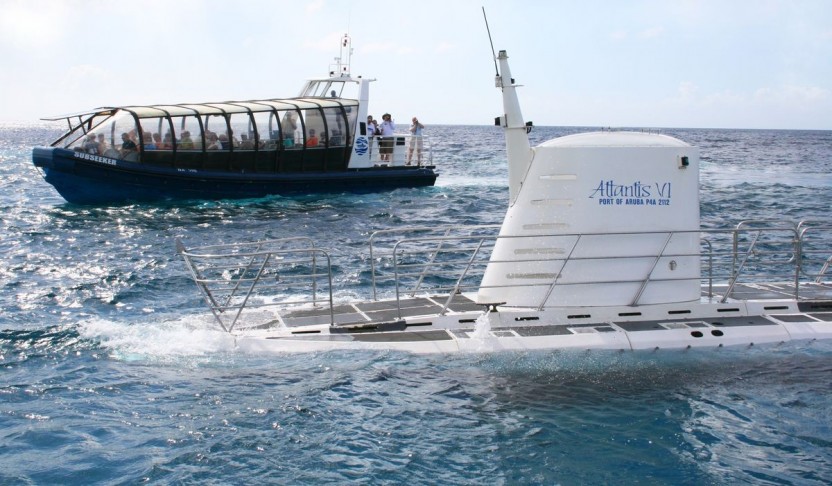 Atlantis Underwater Submarine