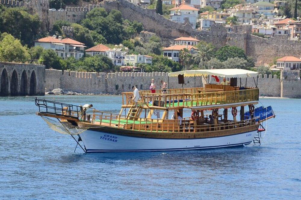 Alanya Relaxing Boat Tour