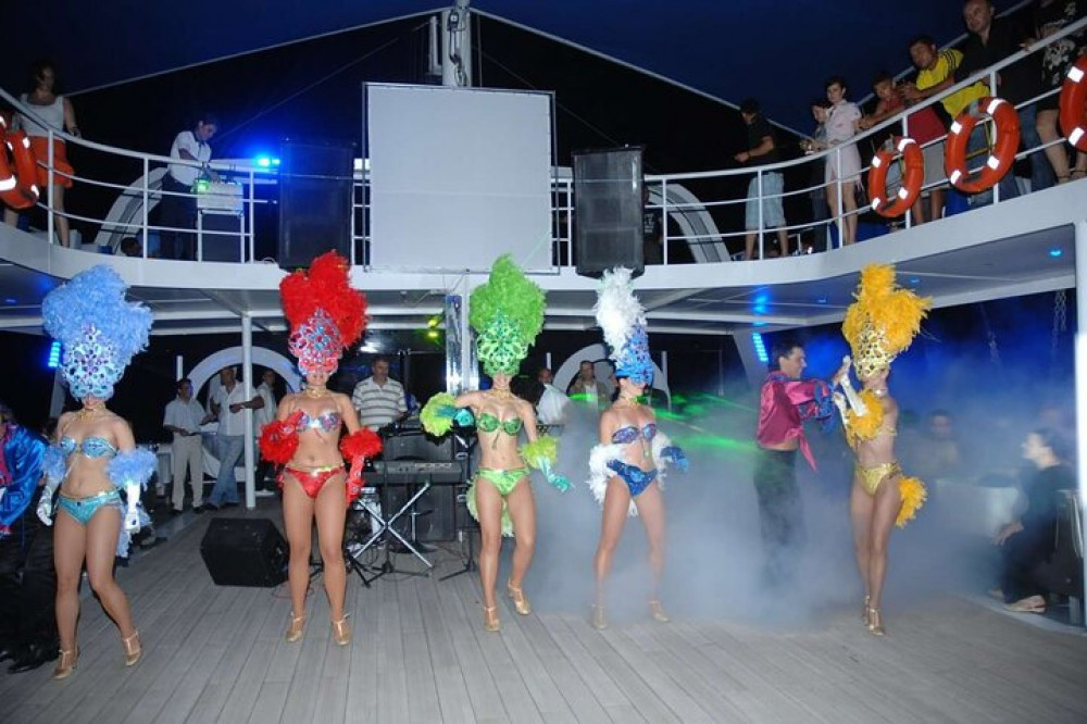 Alanya Night Disco With Luxury Yatch