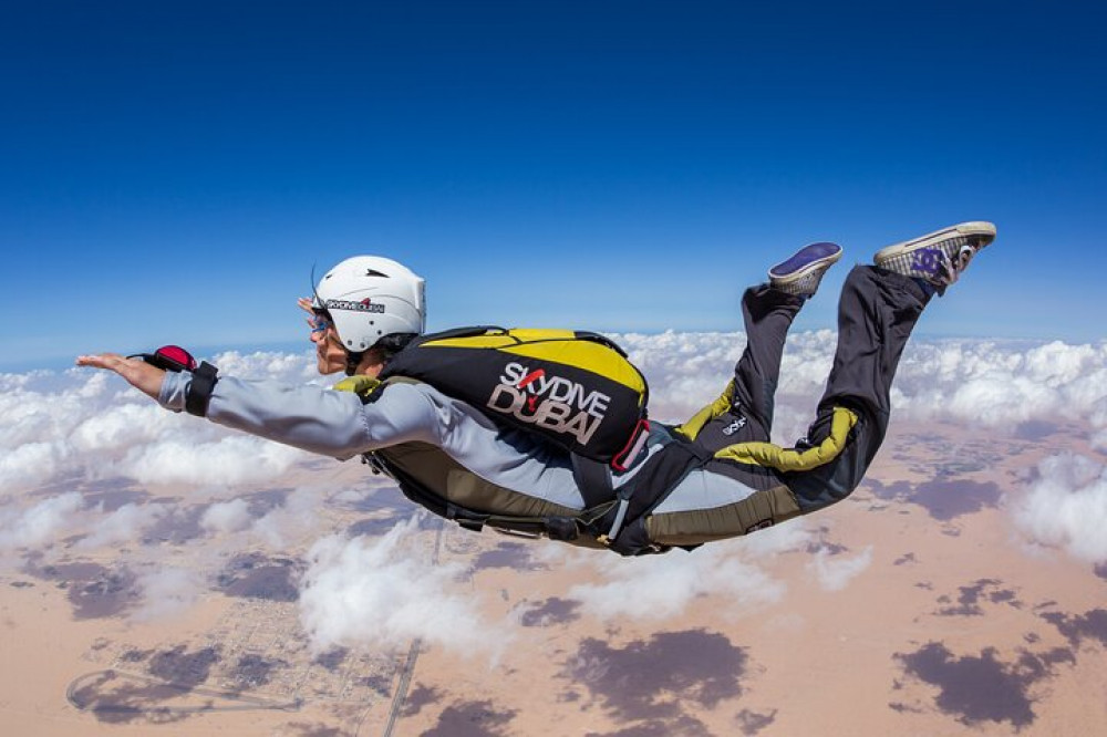 Tandem Sky Dive Over The Dubai Desert With Transfers Included