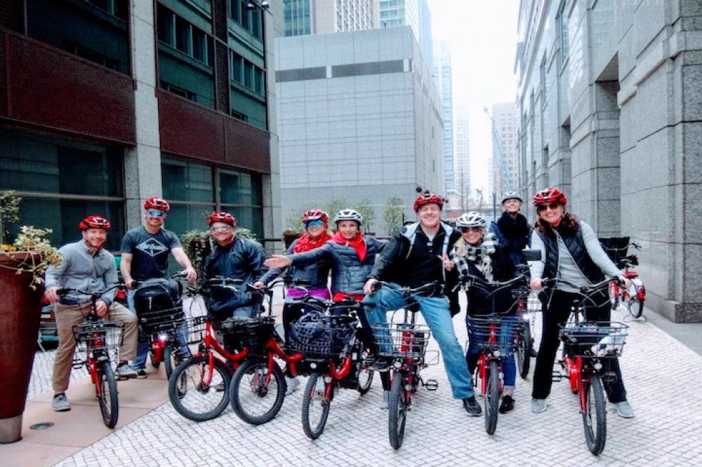 Tokyo Cycling Tour by Electric-Powered Bike