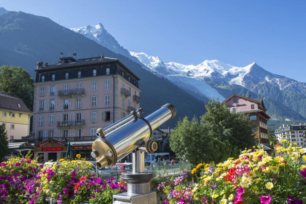 Panoramic Tour Of Chamonix Village From Geneva