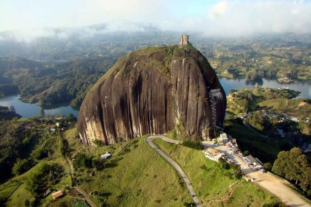 Full-day Guatapé (Pueblo De Zocalos) From Medellín