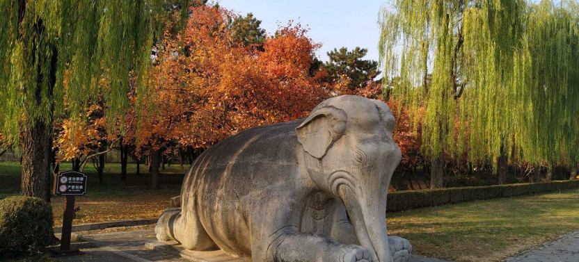 Boutique Tour: Juyongguan, Sacred Way and Dingling of Ming Tombs