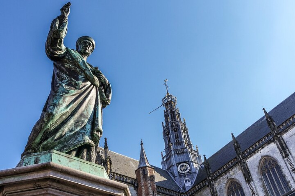 English: 2 Hours Walking Tour Throughout History & Highlights Of Haarlem