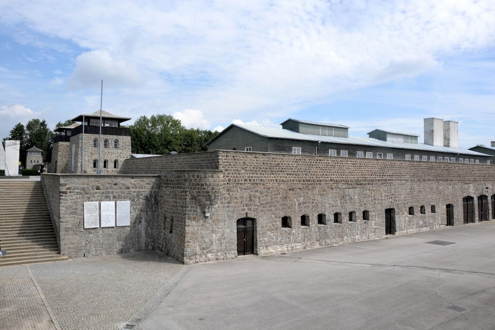 mauthausen concentration camp tours