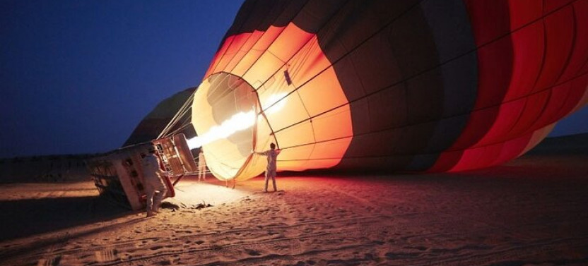 Hot Air Balloon with Breakfast, Transfer & Incredible Dubai Landmark Views