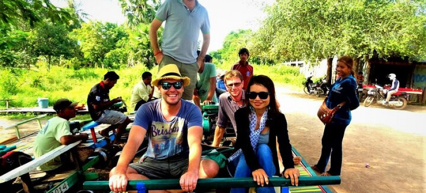7 Days Private Tour for Siem Reap and Battambang by River Cruise & Road