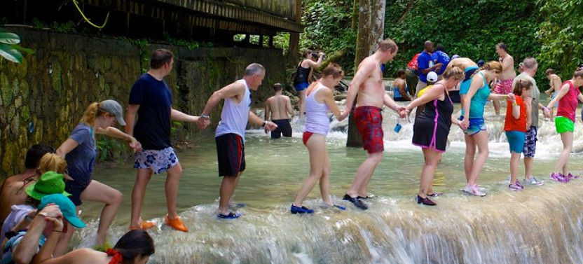 Dunn's River Falls Tour From Montego Bay Transfers