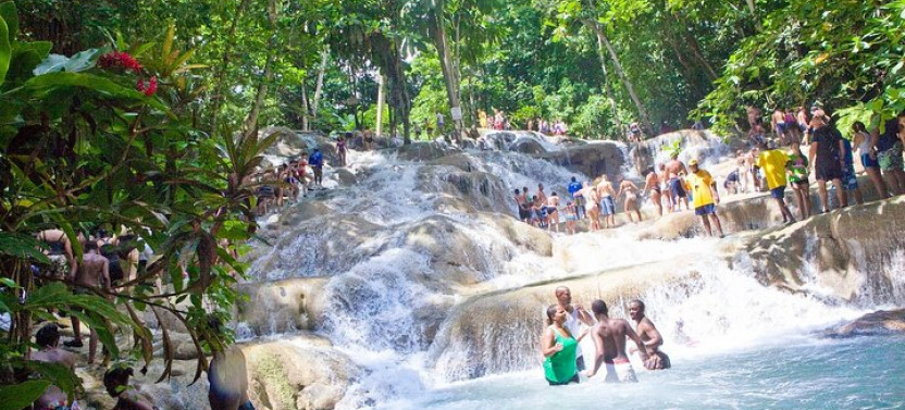 Dunn's River Falls Tour From Montego Bay Transfers