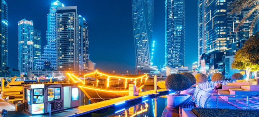 2-Day Private Tour In Dubai with Dune-bashing, Cruise, and Live Shows
