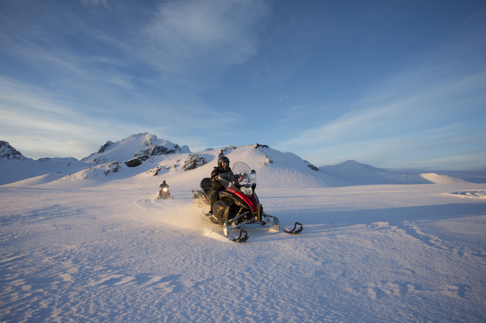 Hot Spring And Cool Glacier - Snowmobile And Secret Lagoon Tour