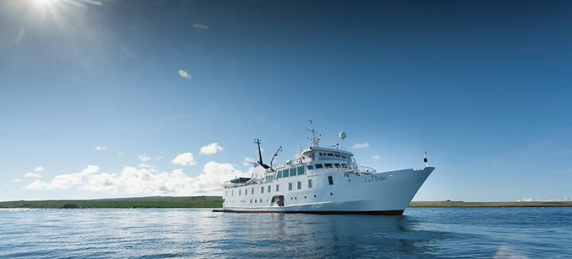 Yacht La Pinta Darwin's Legacy  (Fri - Thurs)