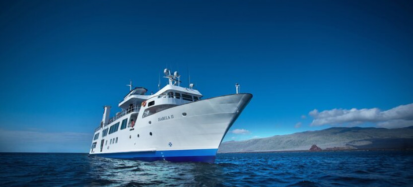 Yacht Isabela II Seabird Sanctuary Expedition (Mon - Fri)