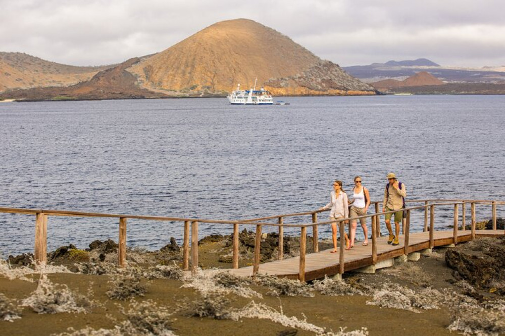 Metropolitan Touring