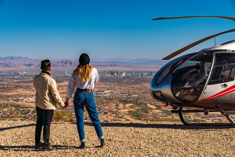 Neon & Nature Helicopter Tour of Las Vegas and Red Rock Canyon