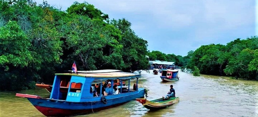 Floating Village-Mangroves Forest Private Tonle Sap Lake Cruise Tour
