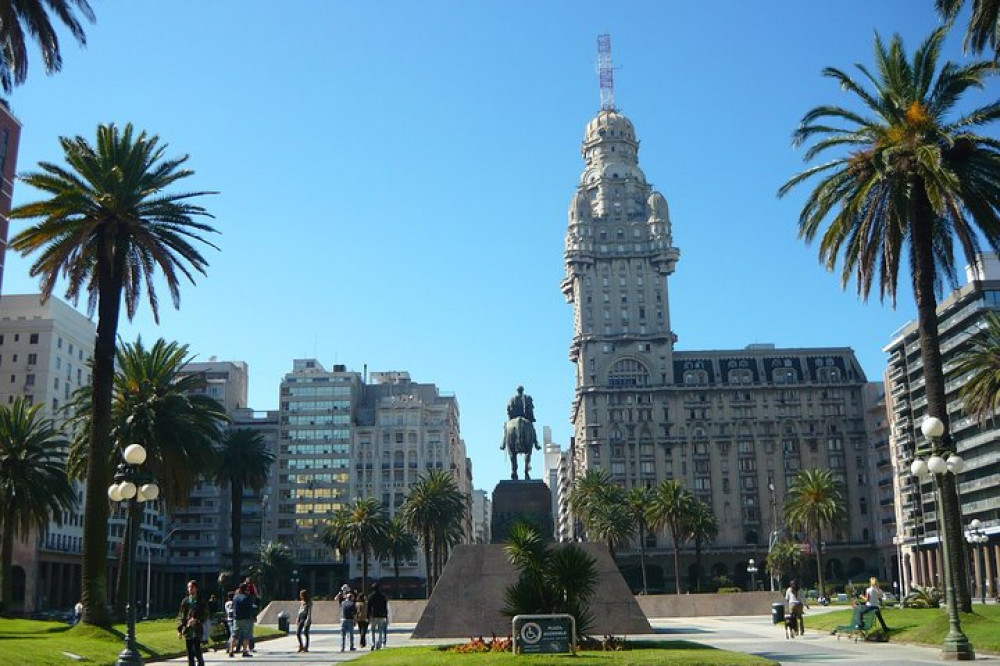 2-Days and 1 Night in Montevideo