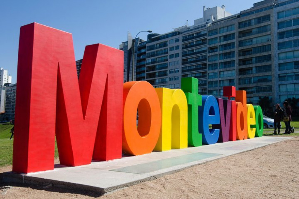 2 Days and 1 Night visiting Colonia and Montevideo Tour