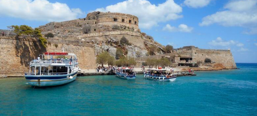 Private Full Day Trip to Agios Nikolaos, Spinalonga, Fourni & Oil Factory