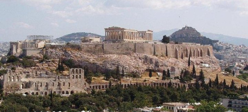 Athens Private Walking Tour: Acropolis, Plaka & Food Tastings