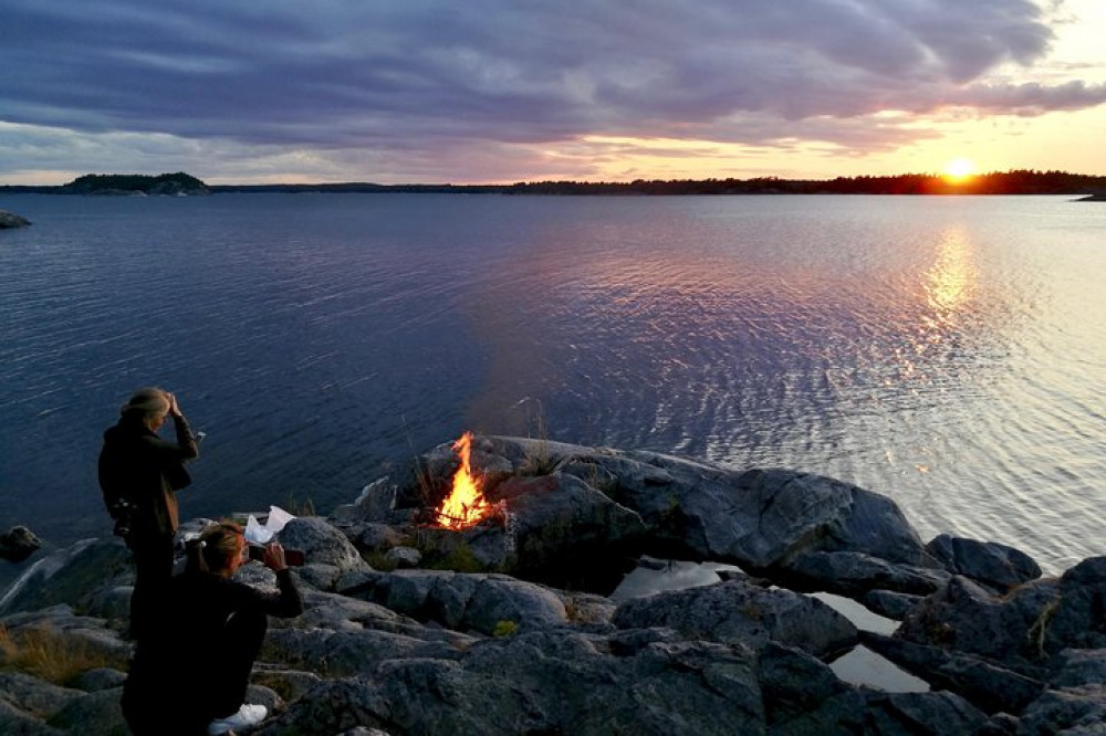 2 Day Kayaking Tour of the Stockholm Archipelago with Camping on Island